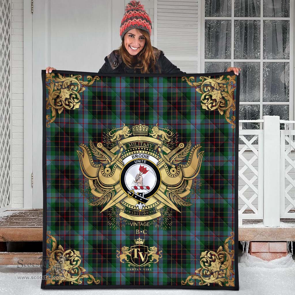 Scottish Brodie Hunting Clan Tartan Quilt - Military Logo Style Scottish Plaid Tartan Plaid