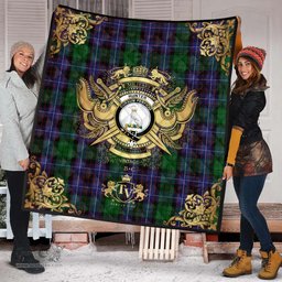 Scottish Hunter of Peebleshire Clan Tartan Quilt - Military Logo Style Scottish Plaid Tartan Plaid