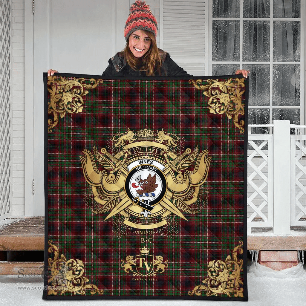 Scottish Innes of Cowie Clan Tartan Quilt - Military Logo Style Scottish Plaid Tartan Plaid