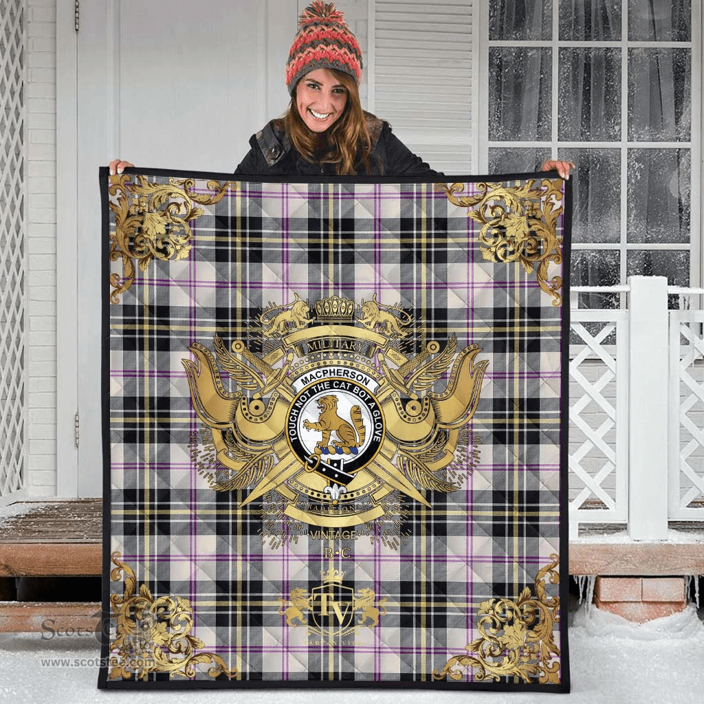 Scottish MacPherson Dress Ancient Clan Tartan Quilt - Military Logo Style Scottish Plaid Tartan Plaid