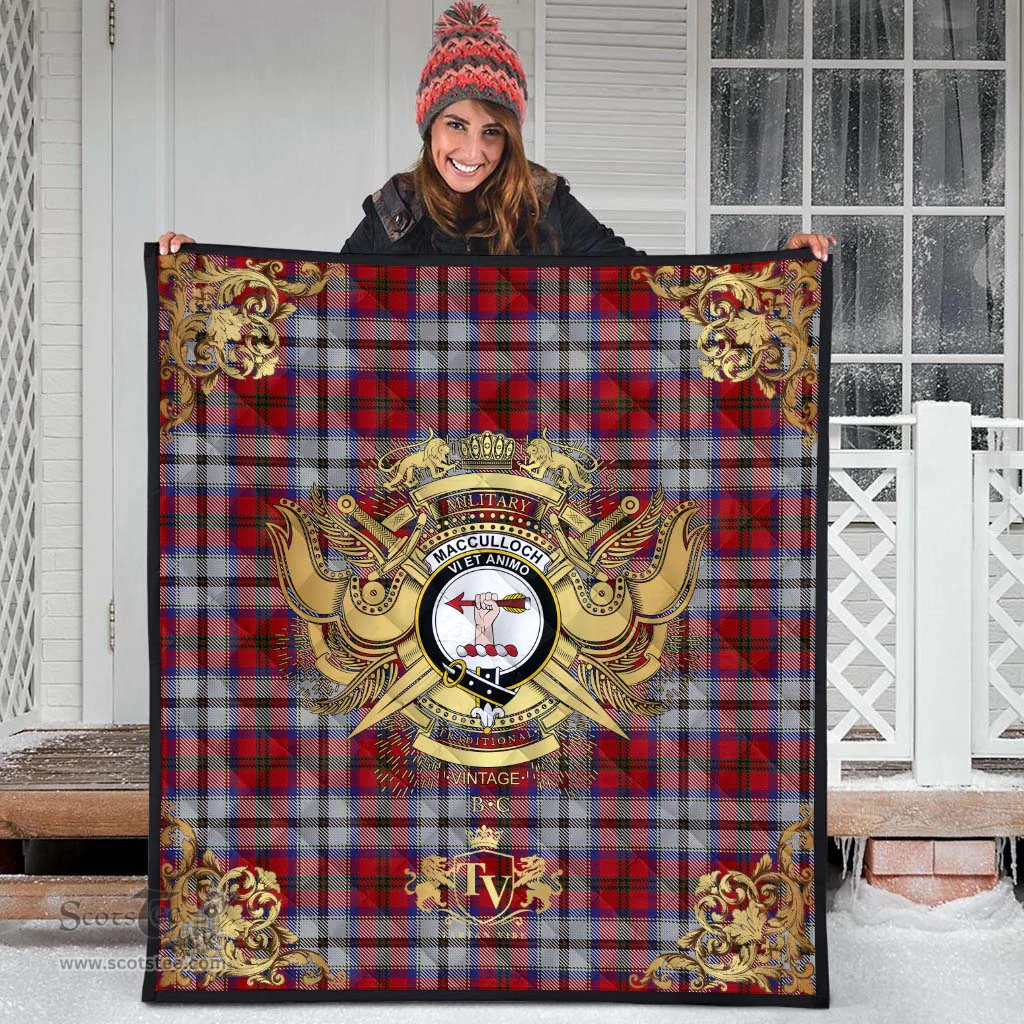 Scottish MacCulloch Dress Clan Tartan Quilt - Military Logo Style Scottish Plaid Tartan Plaid