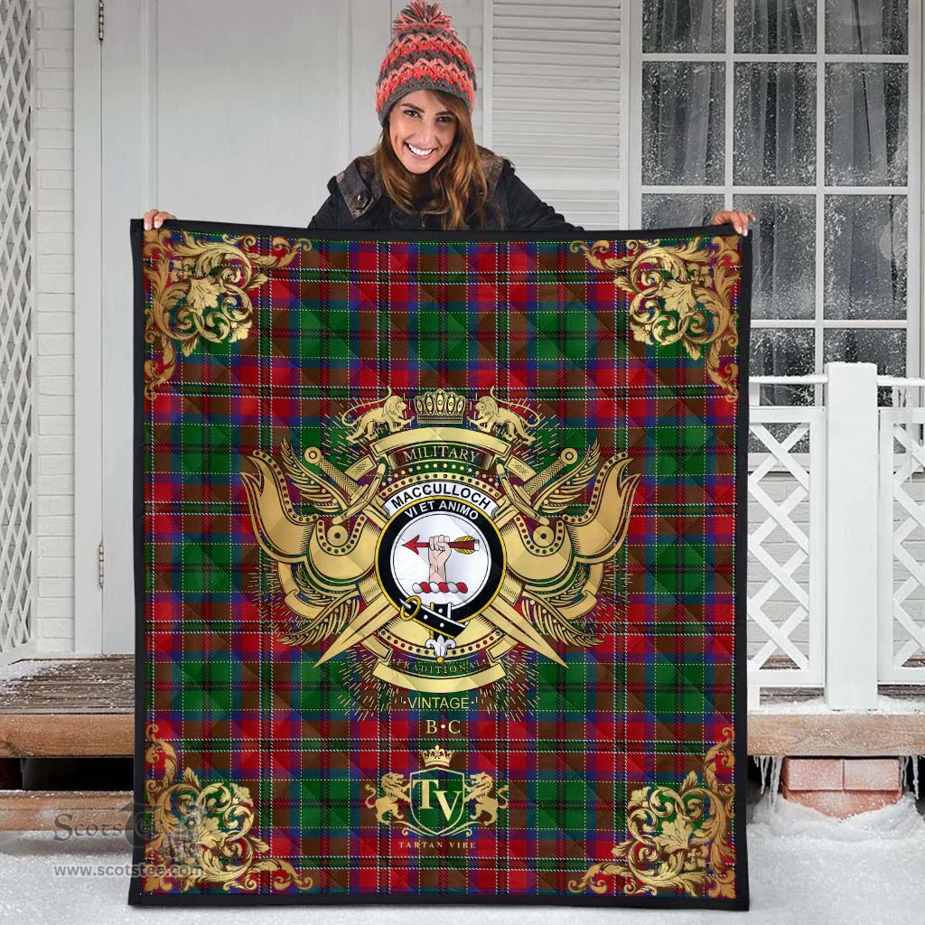 Scottish MacCulloch Clan Tartan Quilt - Military Logo Style Scottish Plaid Tartan Plaid