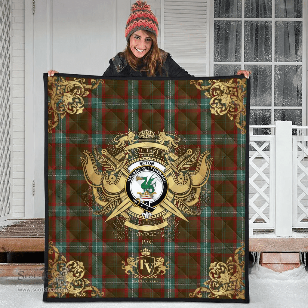 Scottish Seton Hunting Clan Tartan Quilt - Military Logo Style Scottish Plaid Tartan Plaid