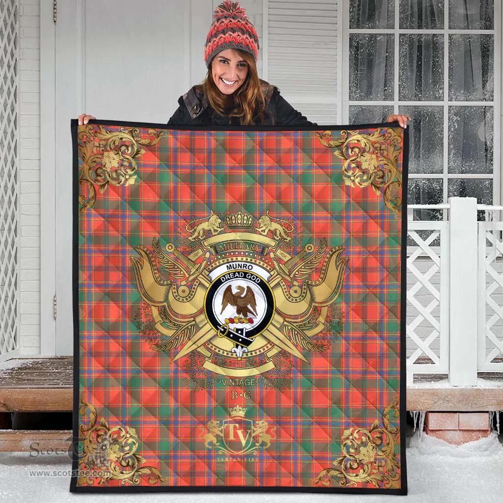 Scottish Munro Ancient Clan Tartan Quilt - Military Logo Style Scottish Plaid Tartan Plaid