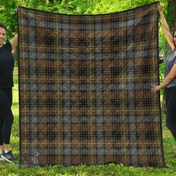 Scottish Stewart Hunting Weathered Clan Tartan Quilt - Classic Scottish Plaid Tartan Plaid
