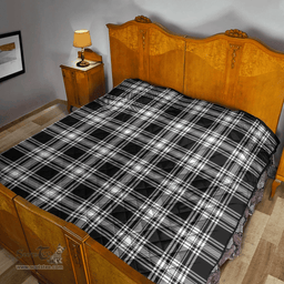 Scottish Menzies Black & White Modern Clan Tartan Quilt - Classic Scottish Plaid Tartan Plaid