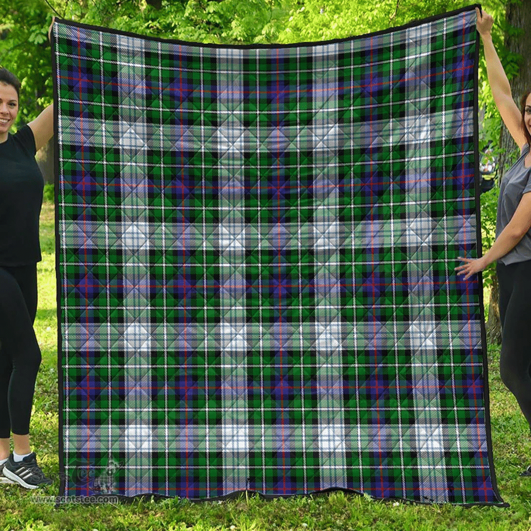 Scottish MacKenzie Dress Modern Clan Tartan Quilt - Classic Scottish Plaid Tartan Plaid