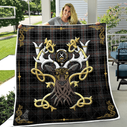 Scottish Moffat Clan Badge Tartan Celtic Deer - Tartan Plaid Quilt - Scottish Quilt Scottish Plaid Tartan Plaid - ScotsTee - scotstee.com