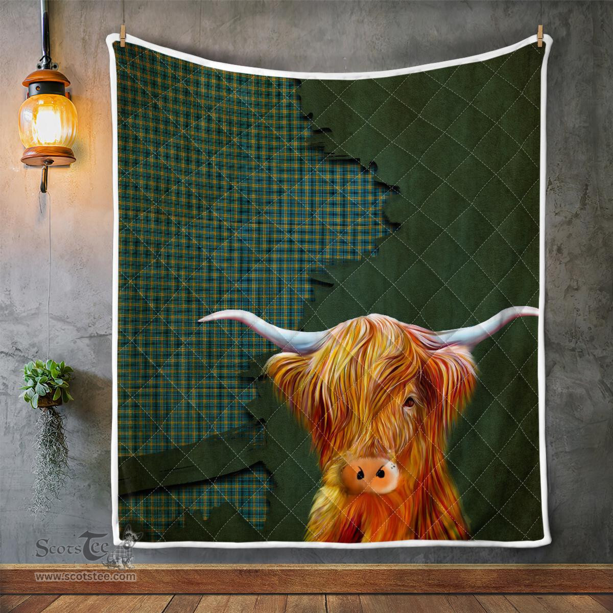 Scottish Laing Tartan Highland Cow Quilt - Tartan Plaid Quilt - Scottish Quilt Scottish Plaid Tartan Plaid - ScotsTee - scotstee.com