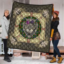 Scottish Bisset Clan Scottish Plaid Tartan Quilt - Crystal Thistle Shield Scottish Plaid Tartan Plaid - ScotsTee - scotstee.com