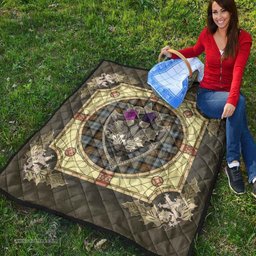 Scottish Gordon Weathered Clan Scottish Plaid Tartan Quilt - Crystal Thistle Shield Scottish Plaid Tartan Plaid - ScotsTee - scotstee.com