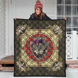Scottish Fraser Weathered Clan Scottish Plaid Tartan Quilt - Crystal Thistle Shield Scottish Plaid Tartan Plaid - ScotsTee - scotstee.com