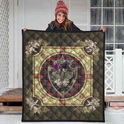 Scottish Cumming Hunting Modern Clan Scottish Plaid Tartan Quilt - Crystal Thistle Shield Scottish Plaid Tartan Plaid - ScotsTee - scotstee.com