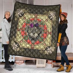Scottish Grant Ancient Clan Scottish Plaid Tartan Quilt - Crystal Thistle Shield Scottish Plaid Tartan Plaid - ScotsTee - scotstee.com