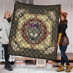 Scottish Innes Ancient Clan Scottish Plaid Tartan Quilt - Crystal Thistle Shield Scottish Plaid Tartan Plaid - ScotsTee - scotstee.com