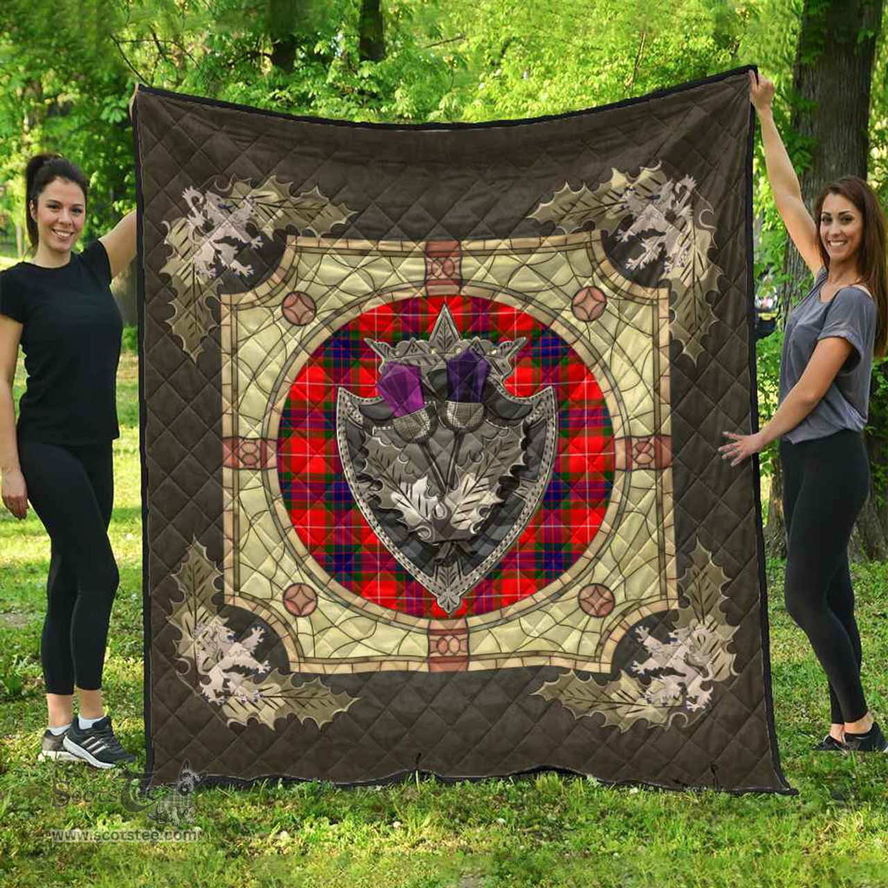 Scottish Fraser Modern Clan Scottish Plaid Tartan Quilt - Crystal Thistle Shield Scottish Plaid Tartan Plaid - ScotsTee - scotstee.com