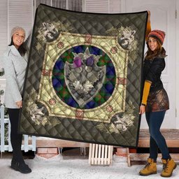 Scottish Dundas Modern 02 Clan Scottish Plaid Tartan Quilt - Crystal Thistle Shield Scottish Plaid Tartan Plaid - ScotsTee - scotstee.com