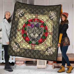 Scottish Rattray Modern Clan Scottish Plaid Tartan Quilt - Crystal Thistle Shield Scottish Plaid Tartan Plaid - ScotsTee - scotstee.com