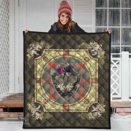 Scottish MacKintosh Ancient Clan Scottish Plaid Tartan Quilt - Crystal Thistle Shield Scottish Plaid Tartan Plaid - ScotsTee - scotstee.com