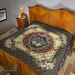 Scottish MacNaughton Ancient Clan Scottish Plaid Tartan Quilt - Crystal Thistle Shield Scottish Plaid Tartan Plaid - ScotsTee - scotstee.com