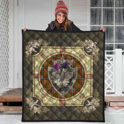 Scottish Seton Hunting Modern Clan Scottish Plaid Tartan Quilt - Crystal Thistle Shield Scottish Plaid Tartan Plaid - ScotsTee - scotstee.com