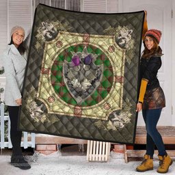 Scottish MacKinnon Hunting Modern Clan Scottish Plaid Tartan Quilt - Crystal Thistle Shield Scottish Plaid Tartan Plaid - ScotsTee - scotstee.com