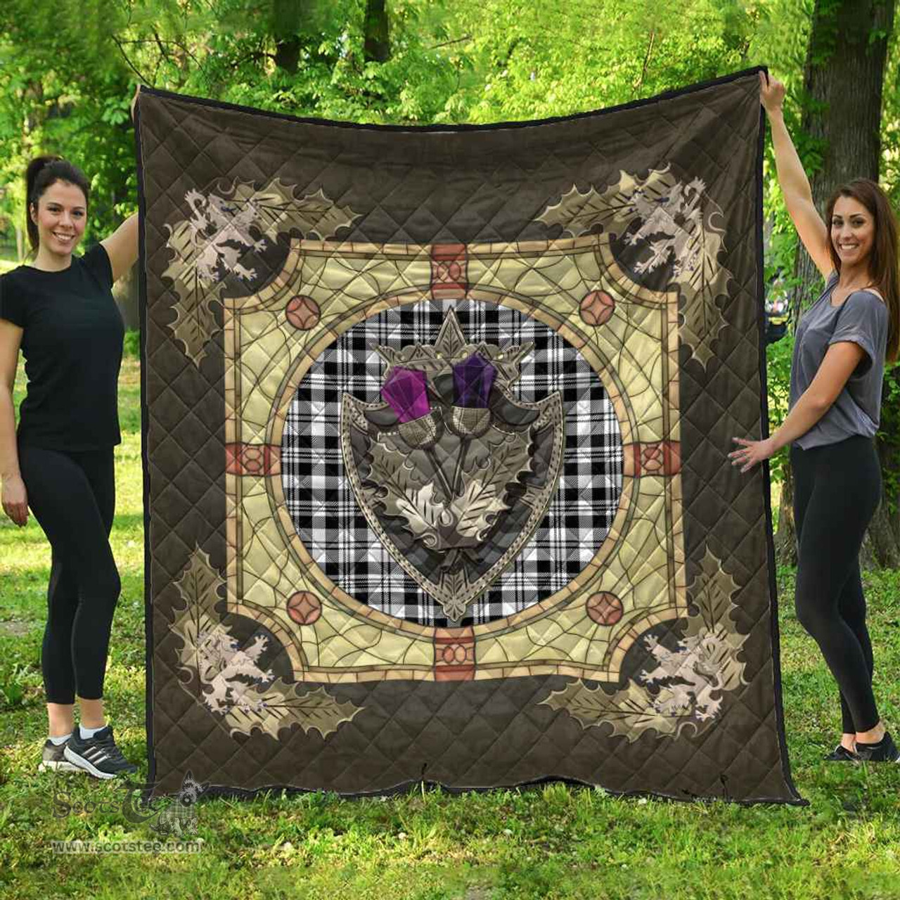 Scottish Scott Black & White Modern Clan Scottish Plaid Tartan Quilt - Crystal Thistle Shield Scottish Plaid Tartan Plaid - ScotsTee - scotstee.com