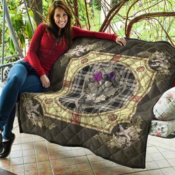 Scottish Menzies Black & White Ancient Clan Scottish Plaid Tartan Quilt - Crystal Thistle Shield Scottish Plaid Tartan Plaid - ScotsTee - scotstee.com