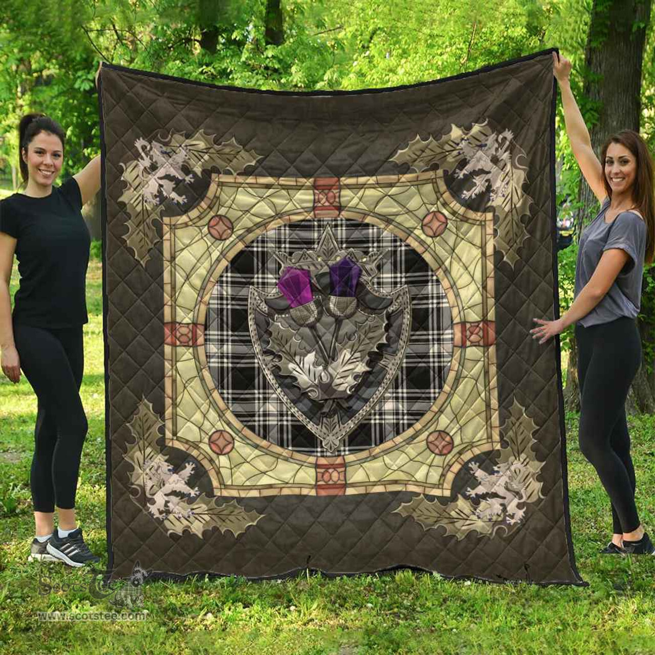 Scottish Menzies Black & White Ancient Clan Scottish Plaid Tartan Quilt - Crystal Thistle Shield Scottish Plaid Tartan Plaid - ScotsTee - scotstee.com