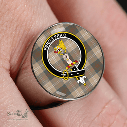 Scottish Chisholm Hunting Weathered Clan Tartan Ring - Crest Classic Scottish Plaid Tartan Plaid