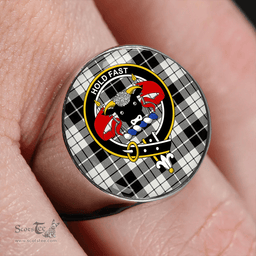 Scottish MacLeod Black & White Ancient Clan Tartan Ring - Crest Classic Scottish Plaid Tartan Plaid