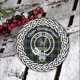 Colquhoun Clan Tartan Crest Badge Plaid Ornament Gift. Christmas Tree Ornament Colquhoun Clan Tartan Ornament Great Christmas Ornaments Gift