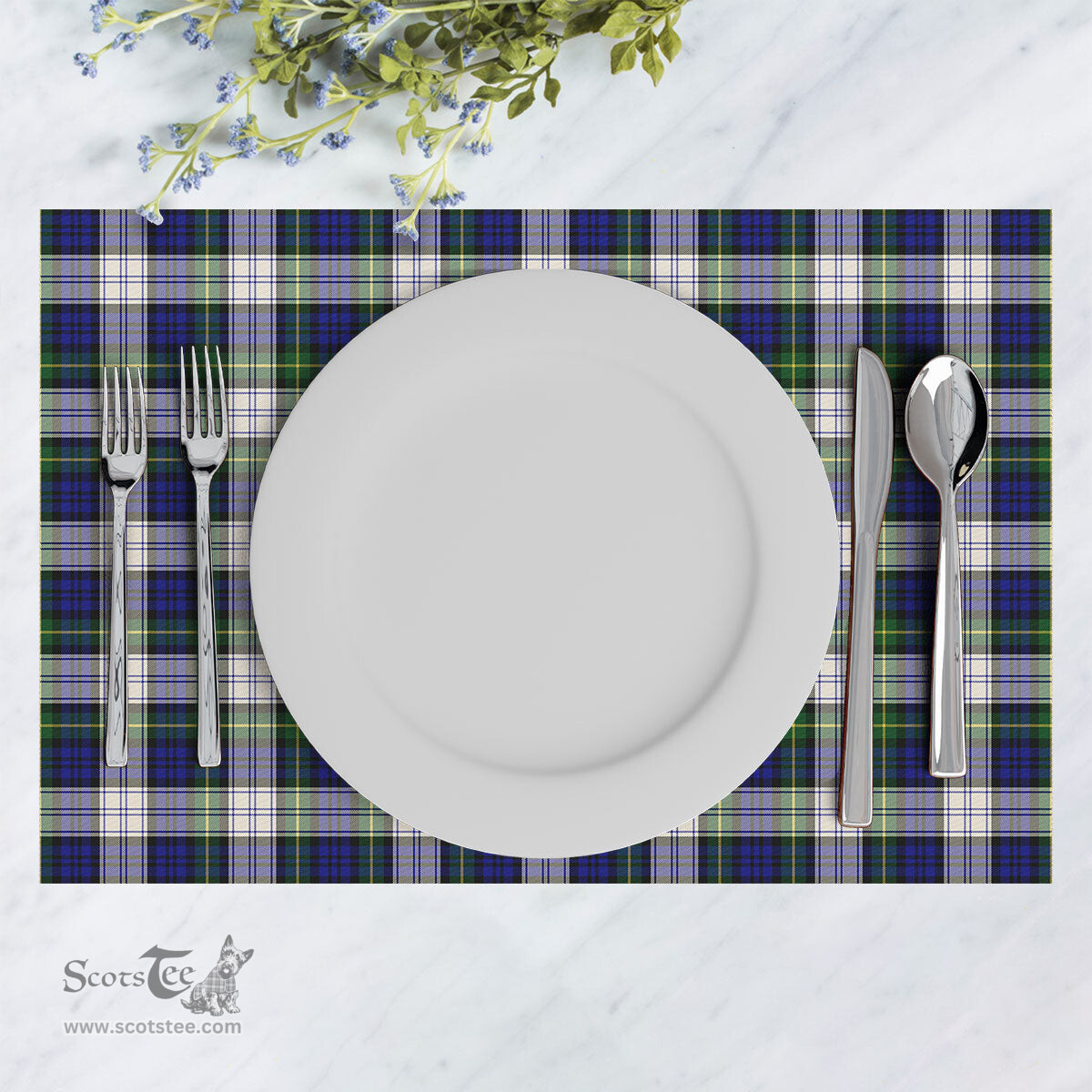Scottish Gordon Dress Modern Clan Tartan Placemat - Tartan Kitchen Decor Scottish Plaid Tartan Plaid - ScotsTee - scotstee.com