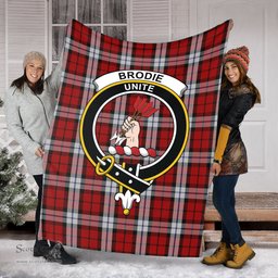 Scottish Brodie Dress Clan Tartan Blanket with Family Crest Tartan Plaid Sherpa Blanket Scottish Plaid Tartan Plaid - ScotsTee - scotstee.com