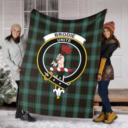 Scottish Brodie Hunting Clan Tartan Blanket with Family Crest Tartan Plaid Sherpa Blanket Scottish Plaid Tartan Plaid - ScotsTee - scotstee.com