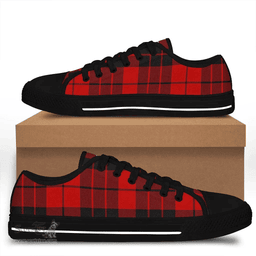 Scottish MacLeod of Raasay Clan Tartan Low Top Shoes - Crest Classic Scottish Plaid Tartan Plaid