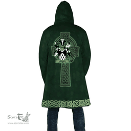 Irish Looney or O Lunney Coat of Arms Irish Cloak Hooded Cape Coat Irish Cross with Celtic Knot and Claddagh Ring