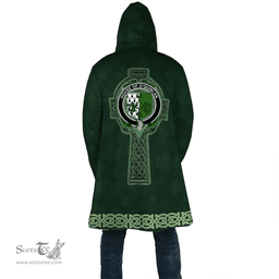 Irish House of O QUINLAN Coat of Arms Irish Cloak Hooded Cape Coat Irish Cross with Celtic Knot and Claddagh Ring