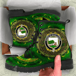 Irish House of O CALLAGHAN Coat of Arms Family Crest Ireland Leather Boots Celtic Tree Boots