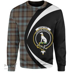 ScotsTee Shop Scottish Hunter of Peebleshire Weathered Clan Crest Personalized Tartan Sweatshirt Circle Style Back Shirt with Your Text