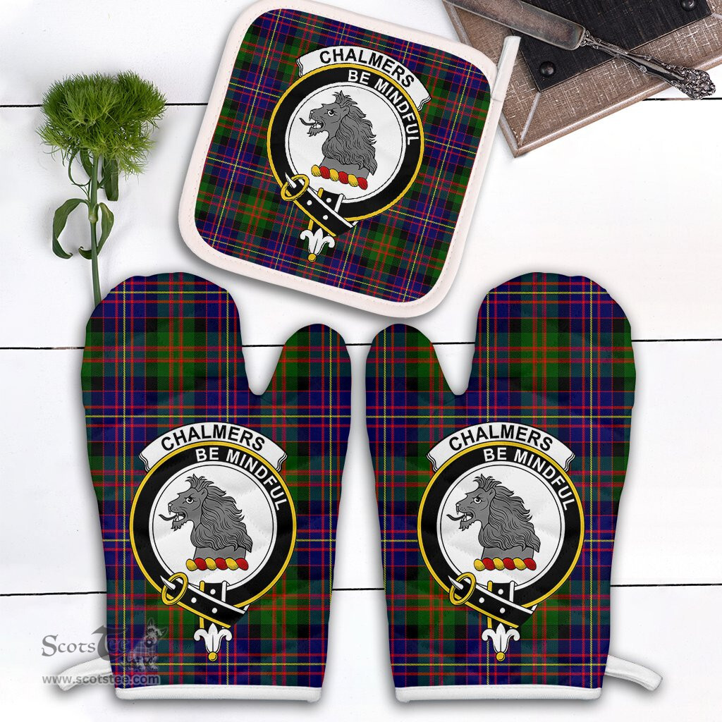 Scottish Chalmers Modern Clan Crest Tartan Oven Mitt And Pot Holder Set (2 Oven Mitts + 1 Pot Holder)