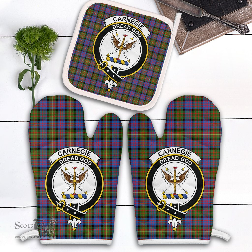 Scottish Carnegie Ancient Clan Crest Tartan Oven Mitt And Pot Holder Set (2 Oven Mitts + 1 Pot Holder)