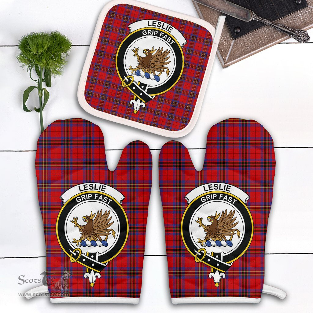 Scottish Leslie Modern Clan Crest Tartan Oven Mitt And Pot Holder Set (2 Oven Mitts + 1 Pot Holder)