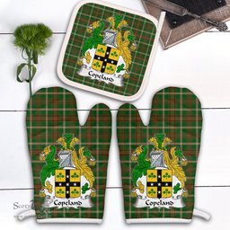 Scottish Copeland Clan Crest Tartan Oven Mitt And Pot Holder Set (2 Oven Mitts + 1 Pot Holder)