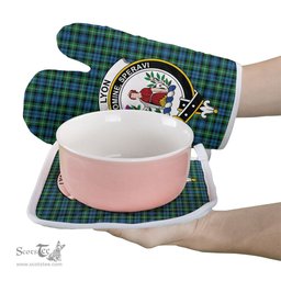 Scottish Lyon Clan Crest Tartan Oven Mitt And Pot Holder Set (2 Oven Mitts + 1 Pot Holder)