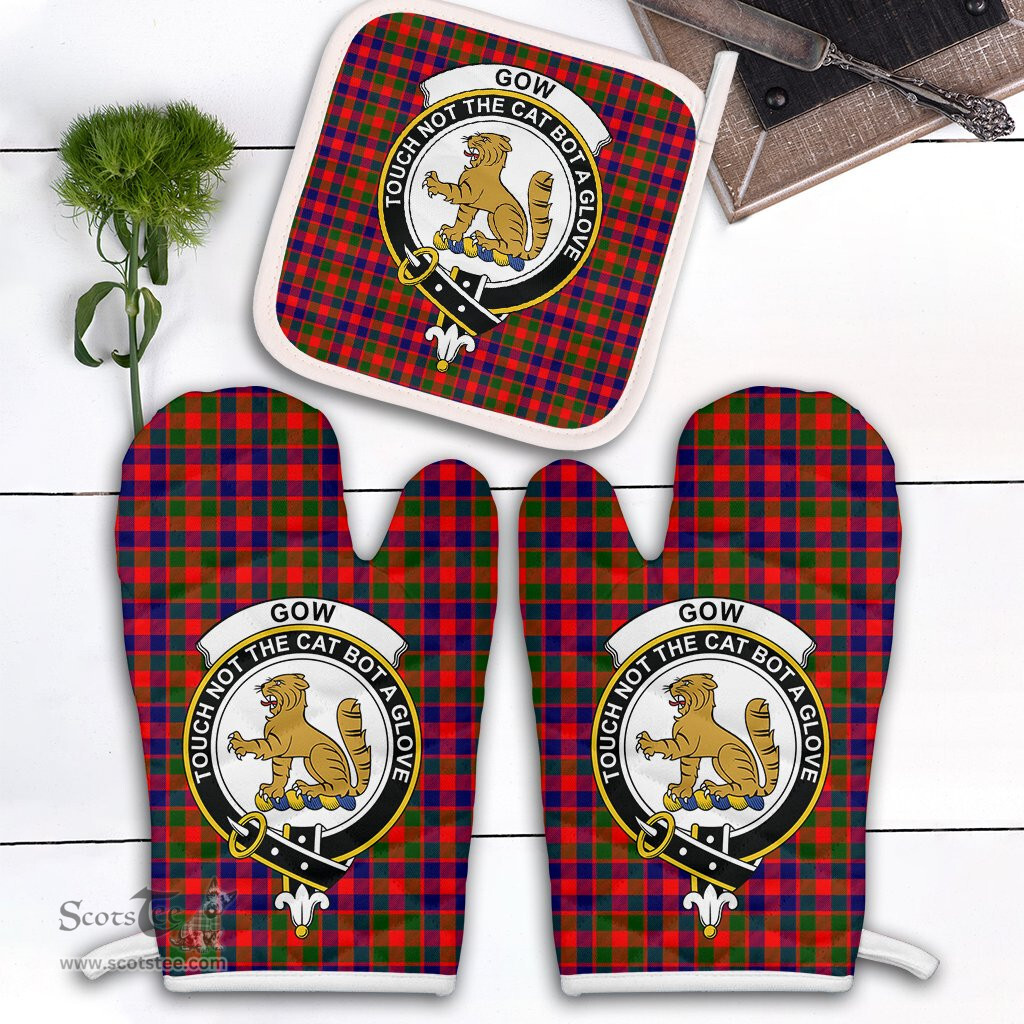 Scottish Gow Modern Clan Crest Tartan Oven Mitt And Pot Holder Set (2 Oven Mitts + 1 Pot Holder)