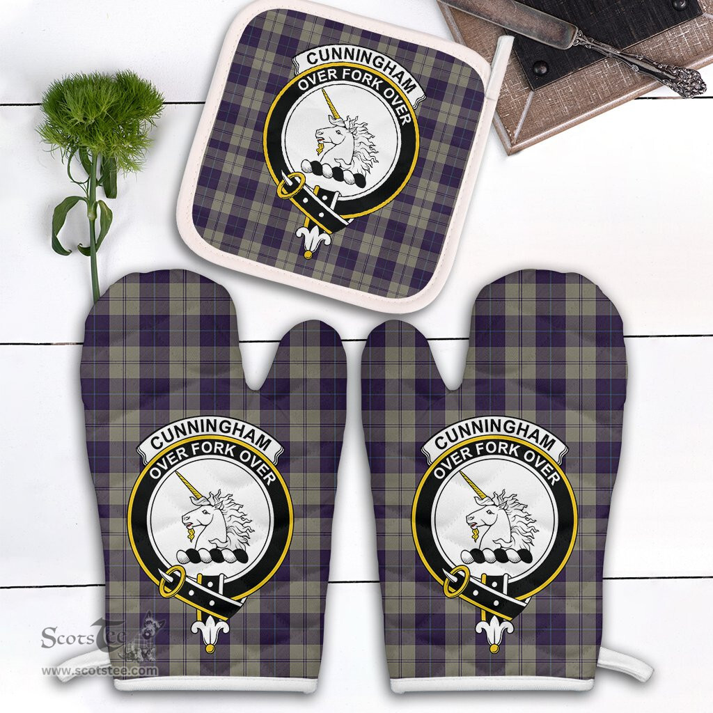 Scottish Cunningham Dress Blue Dancers Clan Crest Tartan Oven Mitt And Pot Holder Set (2 Oven Mitts + 1 Pot Holder)