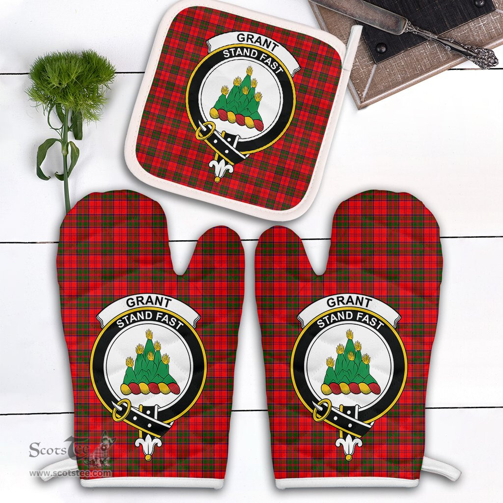 Scottish Grant Modern Clan Crest Tartan Oven Mitt And Pot Holder Set (2 Oven Mitts + 1 Pot Holder)