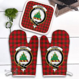 Scottish Grant Modern Clan Crest Tartan Oven Mitt And Pot Holder Set (2 Oven Mitts + 1 Pot Holder)