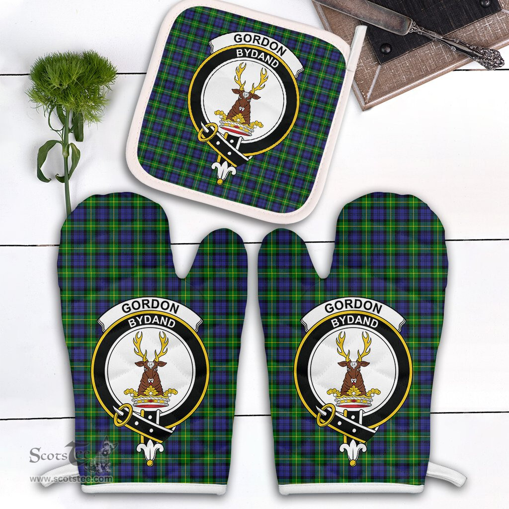 Scottish Gordon Modern Clan Crest Tartan Oven Mitt And Pot Holder Set (2 Oven Mitts + 1 Pot Holder)